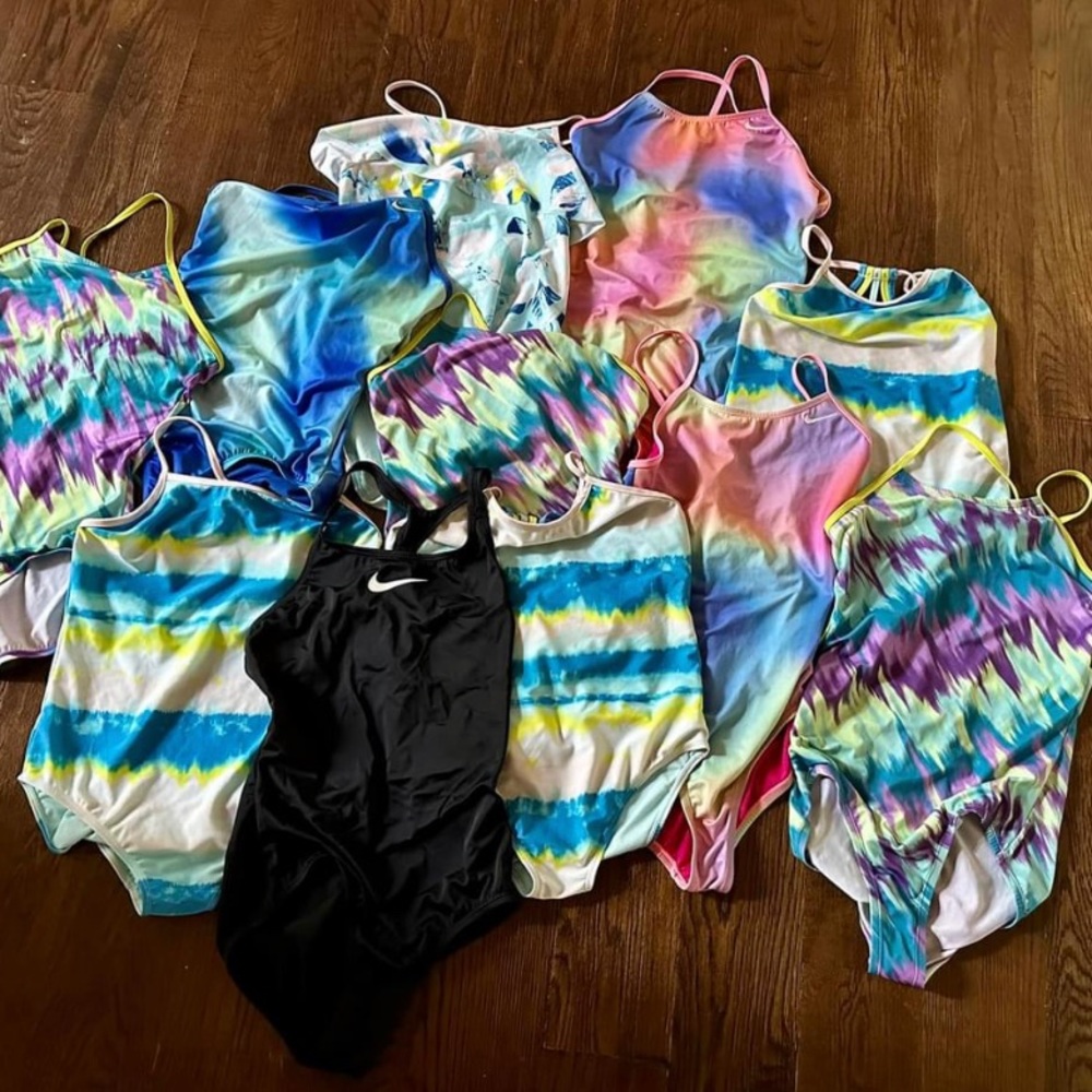 Nike - 11 Girls One Piece Bathing Suits - Size XL